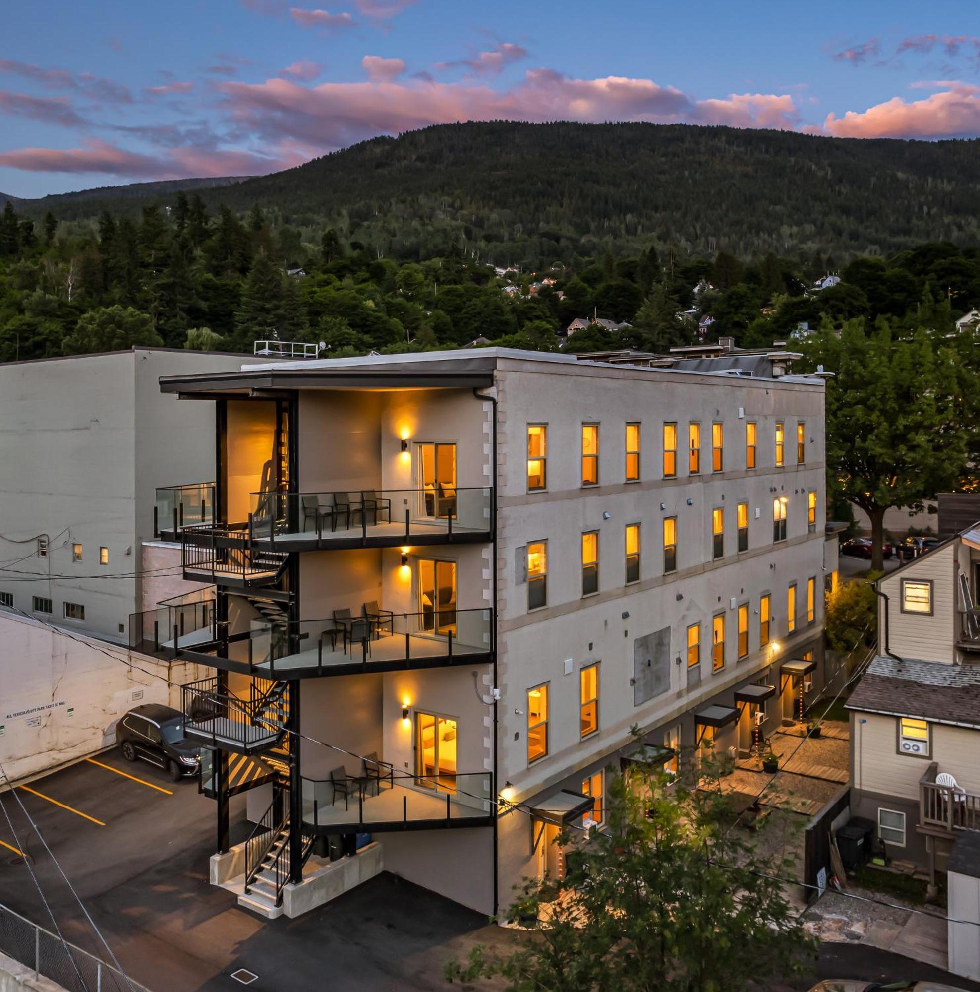 Stirling All Suites Hotel Nelson Exteriör bild